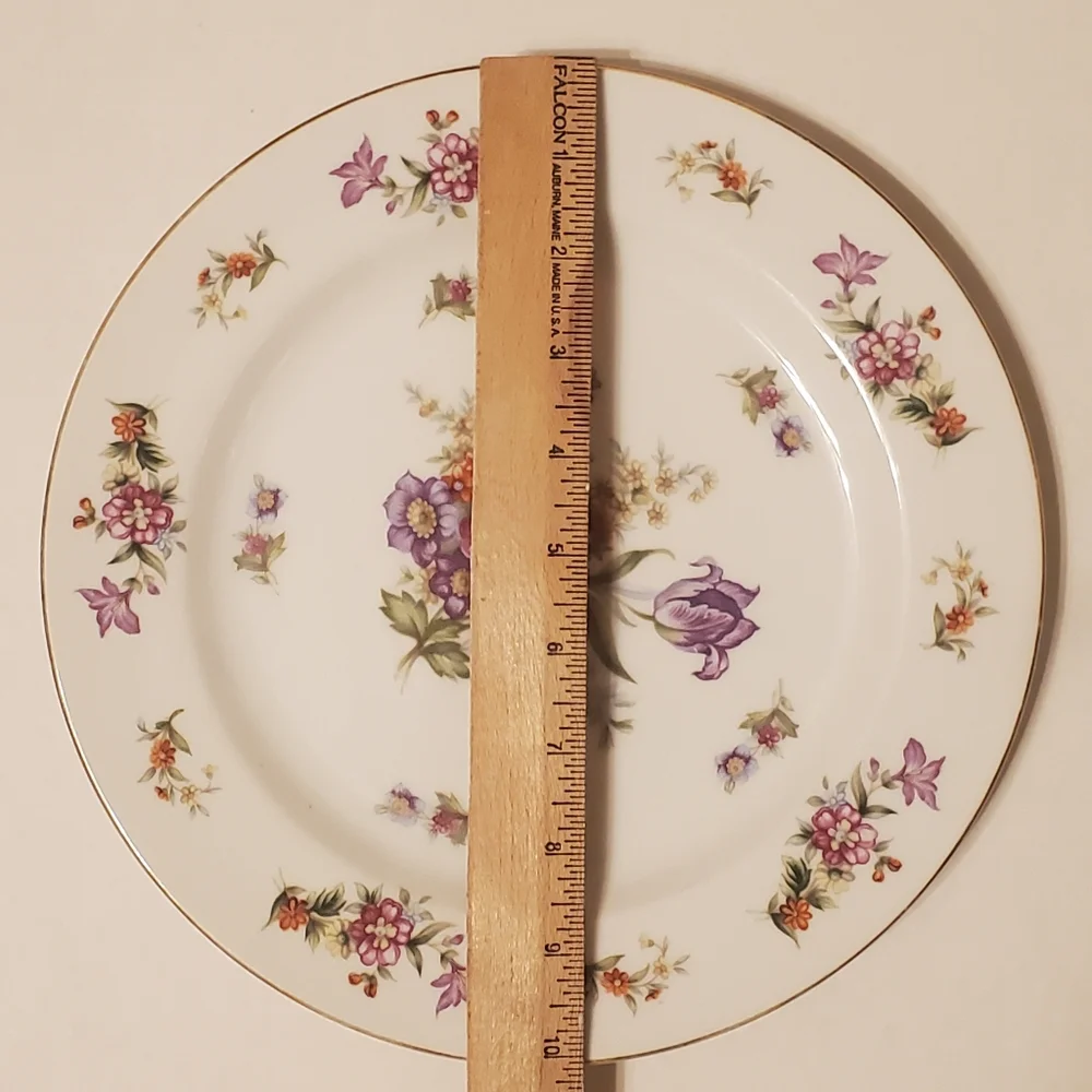 Harmony House Dresdania Plates - Picture 13 of 16